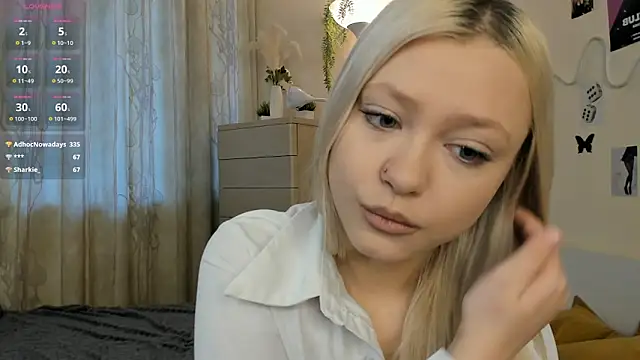 MidnightPoise online show from May 15, 2026, 4:52 am