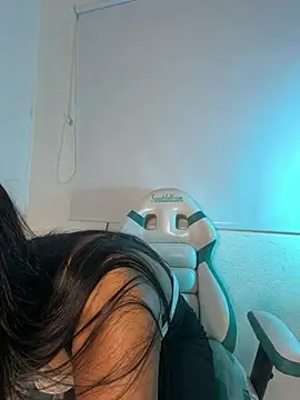 Snapshot of Arianna_Toro_ chatting on August 5, 2026, 5:16 pm Arianna Toro online show from August 5, 2026, 5:16 pm