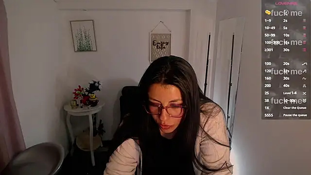 Snapshot of Valeri_bj chatting on June 1, 2026, 8:32 pm Valeri bj online show from June 1, 2026, 8:32 pm