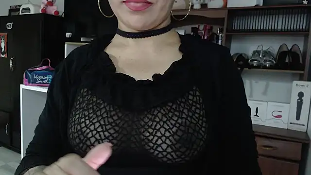 nadia  abaud online show from February 2, 2025, 3:43 am