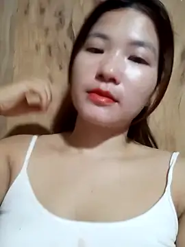 Snapshot of Cum200w chatting on May 3, 2026, 12:49 am Cum200w online show from May 3, 2026, 12:49 am