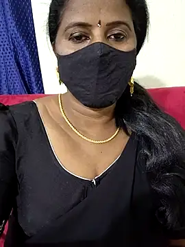 Snapshot of Sunitha-tamilponu chatting on June 2, 2026, 7:54 am Sunitha-tamilponu online show from June 2, 2026, 7:54 am