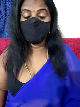 Snapshot of Sunitha-tamilponu chatting on June 4, 2026, 4:24 pm Sunitha-tamilponu online show from June 4, 2026, 4:24 pm