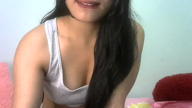 Snapshot of sharmeeli_sima chatting on June 16, 2026, 6:27 am sharmeeli sima online show from June 16, 2026, 6:27 am