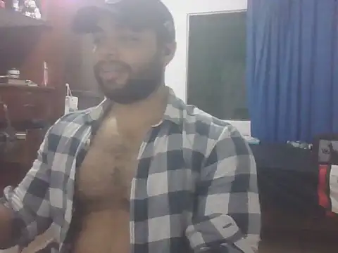 Snapshot of Bearmachin chatting on May 1, 2026, 4:17 am Bearmachin online show from May 1, 2026, 4:17 am