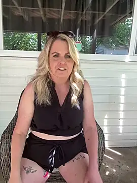 Bruiserboomer2 online show from June 4, 2026, 4:57 pm