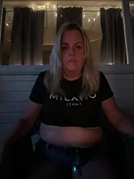 Bruiserboomer2 online show from June 6, 2026, 1:54 am