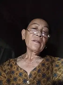 Snapshot of mouth22 chatting on July 11, 2026, 9:16 pm mouth22 online show from July 11, 2026, 9:16 pm