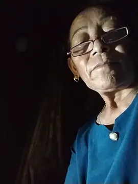 Snapshot of mouth22 chatting on July 13, 2026, 11:51 pm mouth22 online show from July 13, 2026, 11:51 pm