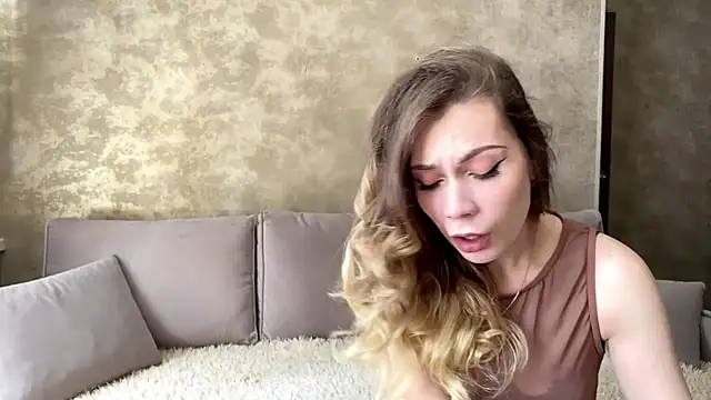 Snapshot of Beatrix_Vale chatting on July 7, 2026, 7:56 am Beatrix Vale online show from July 7, 2026, 7:56 am