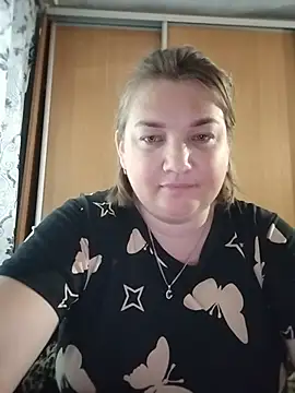Snapshot of MiyaOlliver chatting on June 27, 2026, 10:53 am MiyaOlliver online show from June 27, 2026, 10:53 am