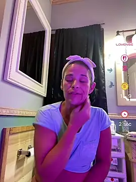 Snapshot of Vanessa_Valentine chatting on June 30, 2026, 1:56 pm Vanessa Valentine online show from June 30, 2026, 1:56 pm