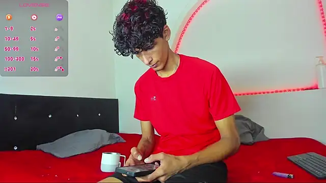 Snapshot of liammendoza98 chatting on April 30, 2026, 11:16 am liammendoza98 online show from April 30, 2026, 11:16 am