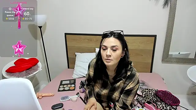 Kata lina  online show from June 1, 2026, 8:21 pm