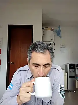 Snapshot of Alejandro83bsf chatting on July 31, 2026, 8:19 pm Alejandro83bsf online show from July 31, 2026, 8:19 pm