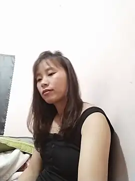 Snapshot of -Natina- chatting on June 18, 2026, 1:48 pm -Natina- online show from June 18, 2026, 1:48 pm
