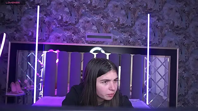 LizaTiffanya  online show from April 28, 2026, 10:09 am