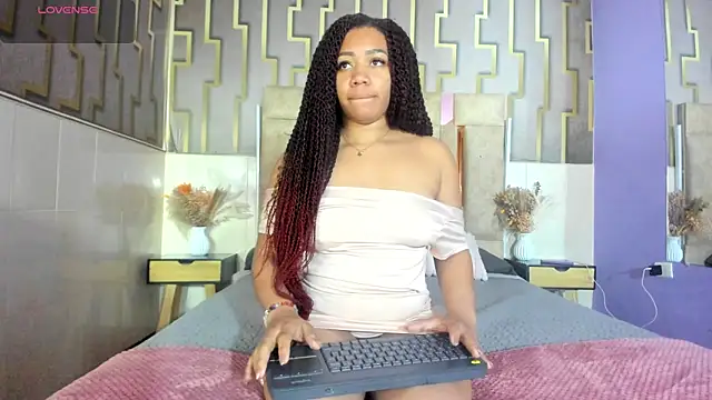 Snapshot of ashly_ruiz chatting on June 9, 2026, 8:42 pm ashly ruiz online show from June 9, 2026, 8:42 pm