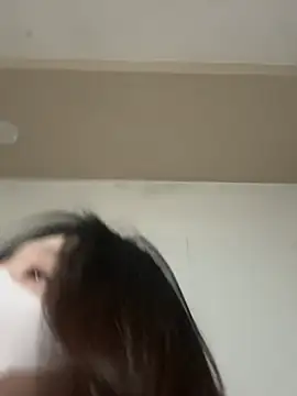 Snapshot of Ni_Tran chatting on May 16, 2026, 3:11 pm Ni Tran online show from May 16, 2026, 3:11 pm