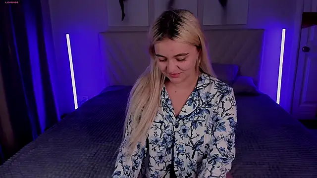 katiebabbys online show from June 21, 2026, 4:59 am