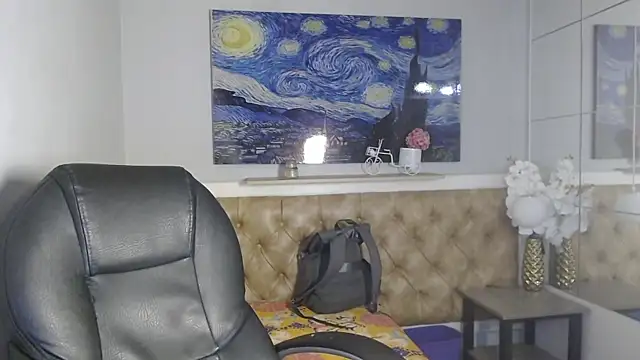Ethanx18  online show from May 28, 2026, 3:37 am