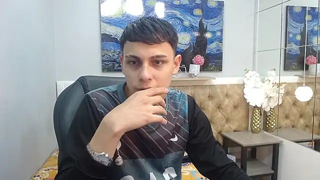 Ethanx18  online show from May 29, 2026, 3:04 am