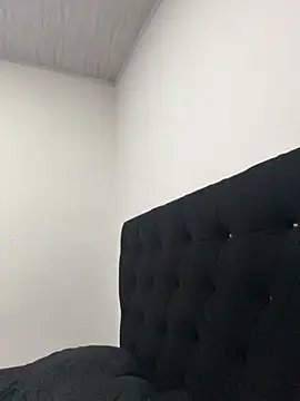 HayleyRoss  online show from July 10, 2026, 1:25 pm