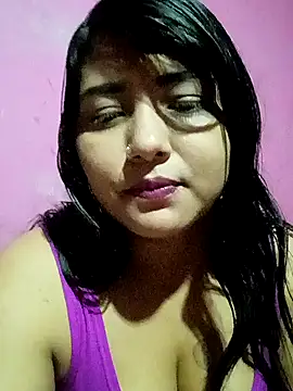 Snapshot of Estrellitadelmar chatting on May 30, 2026, 1:46 am Estrellitadelmar online show from May 30, 2026, 1:46 am