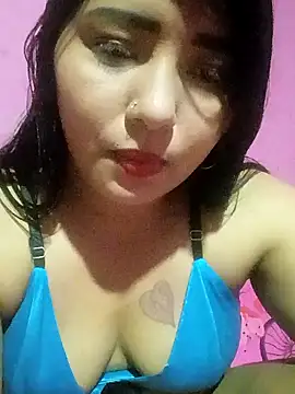 Snapshot of Estrellitadelmar chatting on June 5, 2026, 1:23 am Estrellitadelmar online show from June 5, 2026, 1:23 am