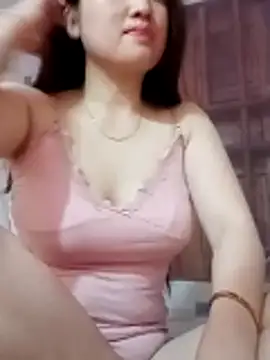 Kee2000 online show from May 8, 2026, 3:28 pm