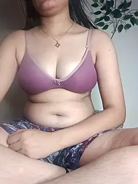 Snapshot of sexy_pritii chatting on May 7, 2026, 3:45 am sexy pritii online show from May 7, 2026, 3:45 am