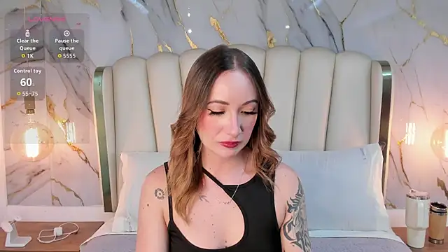 Snapshot of Hannah_Lane chatting on May 25, 2026, 12:11 pm Hannah Lane online show from May 25, 2026, 12:11 pm