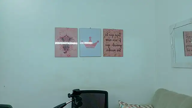 Snapshot of Zoe_rousse01 chatting on May 16, 2026, 7:56 pm Zoe rousse01 online show from May 16, 2026, 7:56 pm