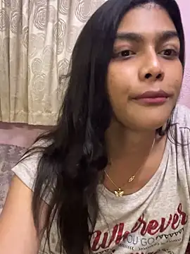 Mayra xx online show from May 4, 2026, 4:03 pm