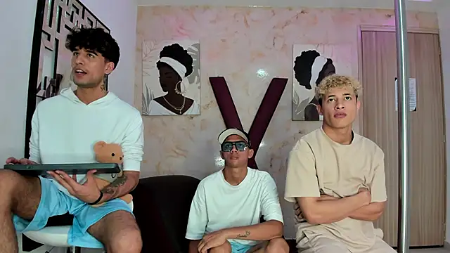 LUCKY BOX2026 online show from April 28, 2026, 8:25 pm