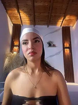 Snapshot of catalina_lafer chatting on May 31, 2026, 1:18 pm catalina lafer online show from May 31, 2026, 1:18 pm