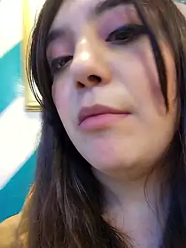 Snapshot of RoxanneDiaz chatting on June 15, 2026, 9:39 pm RoxanneDiaz online show from June 15, 2026, 9:39 pm