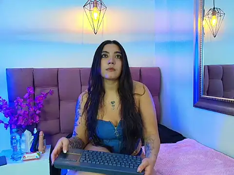Snapshot of Liam_Rochi chatting on May 25, 2026, 12:33 pm Liam Rochi online show from May 25, 2026, 12:33 pm