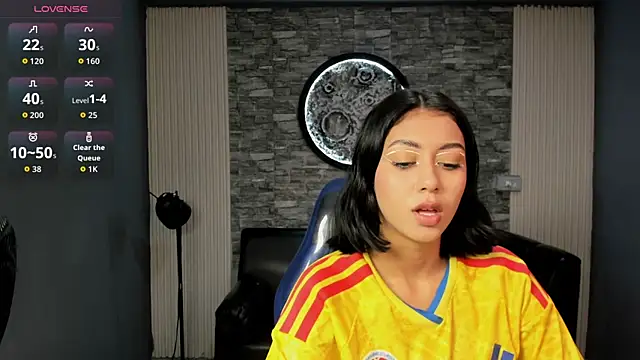 Snapshot of gemma_19_ chatting on August 5, 2026, 10:33 pm gemma 19 online show from August 5, 2026, 10:33 pm