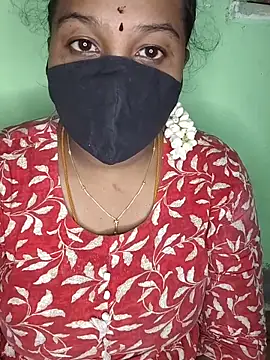 Snapshot of tamil_butterfly chatting on June 10, 2026, 3:11 pm tamil butterfly online show from June 10, 2026, 3:11 pm