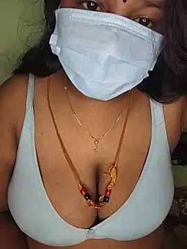 Snapshot of tamil_butterfly chatting on June 21, 2026, 8:44 pm tamil butterfly online show from June 21, 2026, 8:44 pm