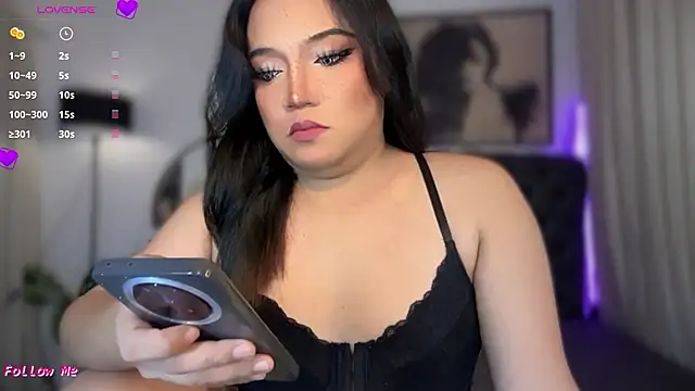 Snapshot of Sensual_Ekang chatting on June 17, 2026, 6:31 pm Sensual Ekang online show from June 17, 2026, 6:31 pm