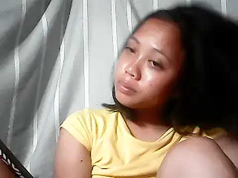 Snapshot of Yours_AsianPinayGirl18 chatting on June 11, 2026, 9:35 pm Yours AsianPinayGirl18 online show from June 11, 2026, 9:35 pm