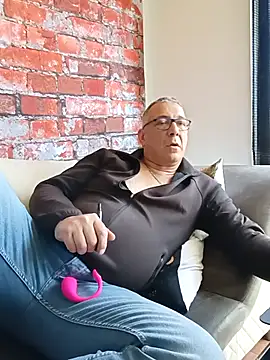 Soloyan online show from March 12, 2026, 12:55 pm