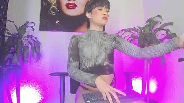 Snapshot of Alisson_Santiel chatting on June 18, 2026, 7:52 am Alisson Santiel online show from June 18, 2026, 7:52 am