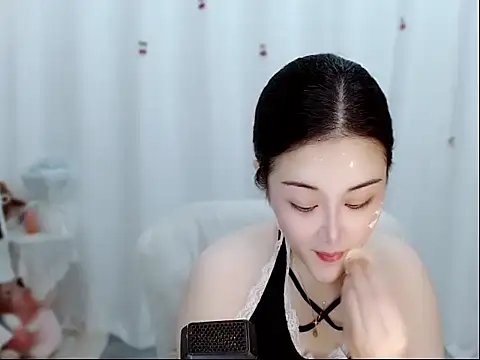 Snapshot of Amy-cnbaby chatting on June 3, 2026, 1:30 am Amy-cnbaby online show from June 3, 2026, 1:30 am