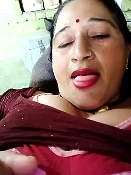 Haliya8 online show from May 11, 2026, 6:52 am