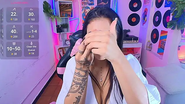 Snapshot of Duulce_mia chatting on July 9, 2026, 11:14 am Duulce mia online show from July 9, 2026, 11:14 am