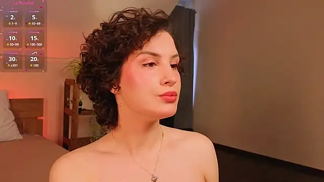 Malena Noir online show from May 14, 2026, 3:35 am