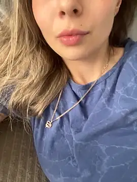 relenaXKitty online show from April 30, 2026, 8:09 am